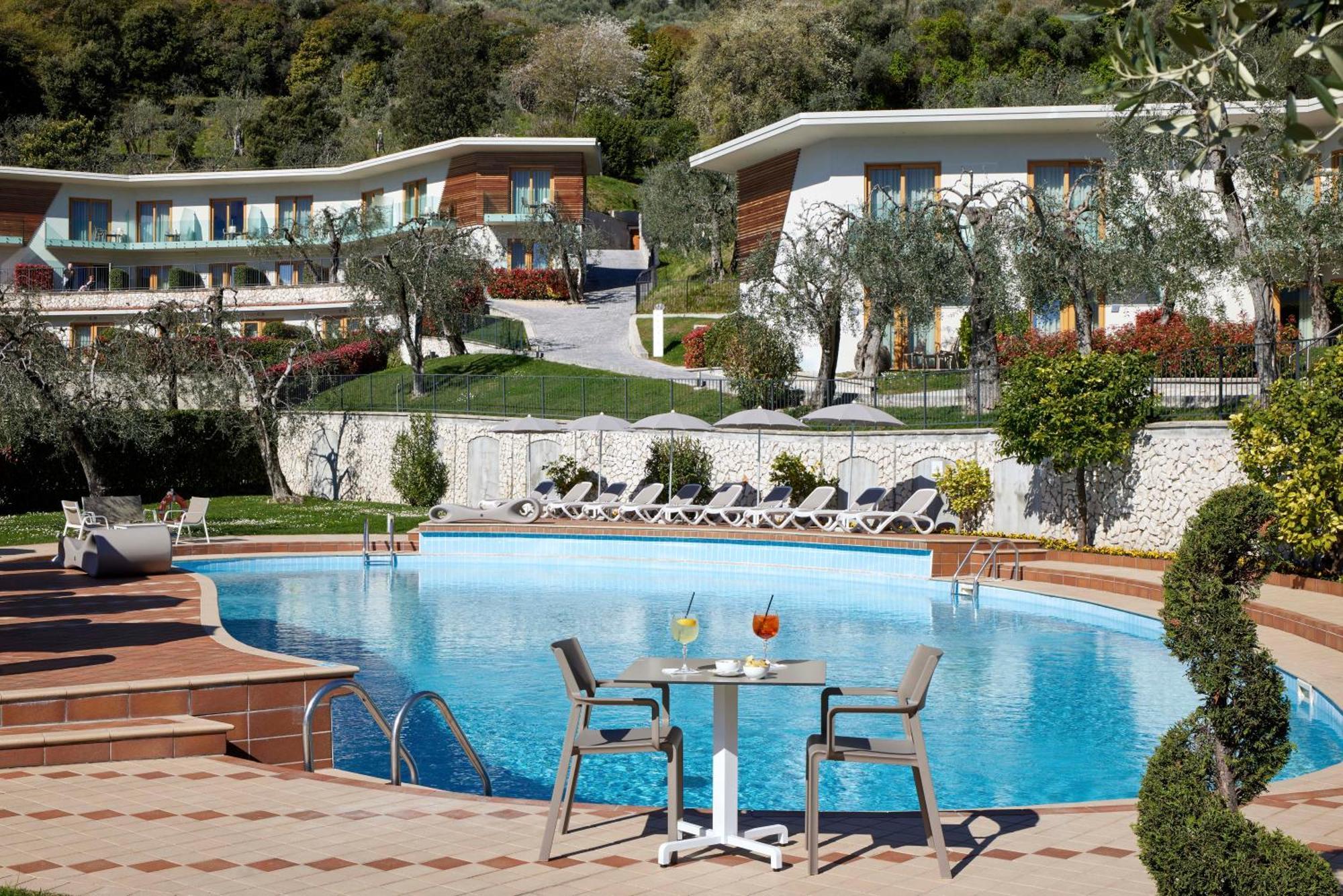 Hotel Atilius - Adults Only Limone sul Garda Eksteriør billede