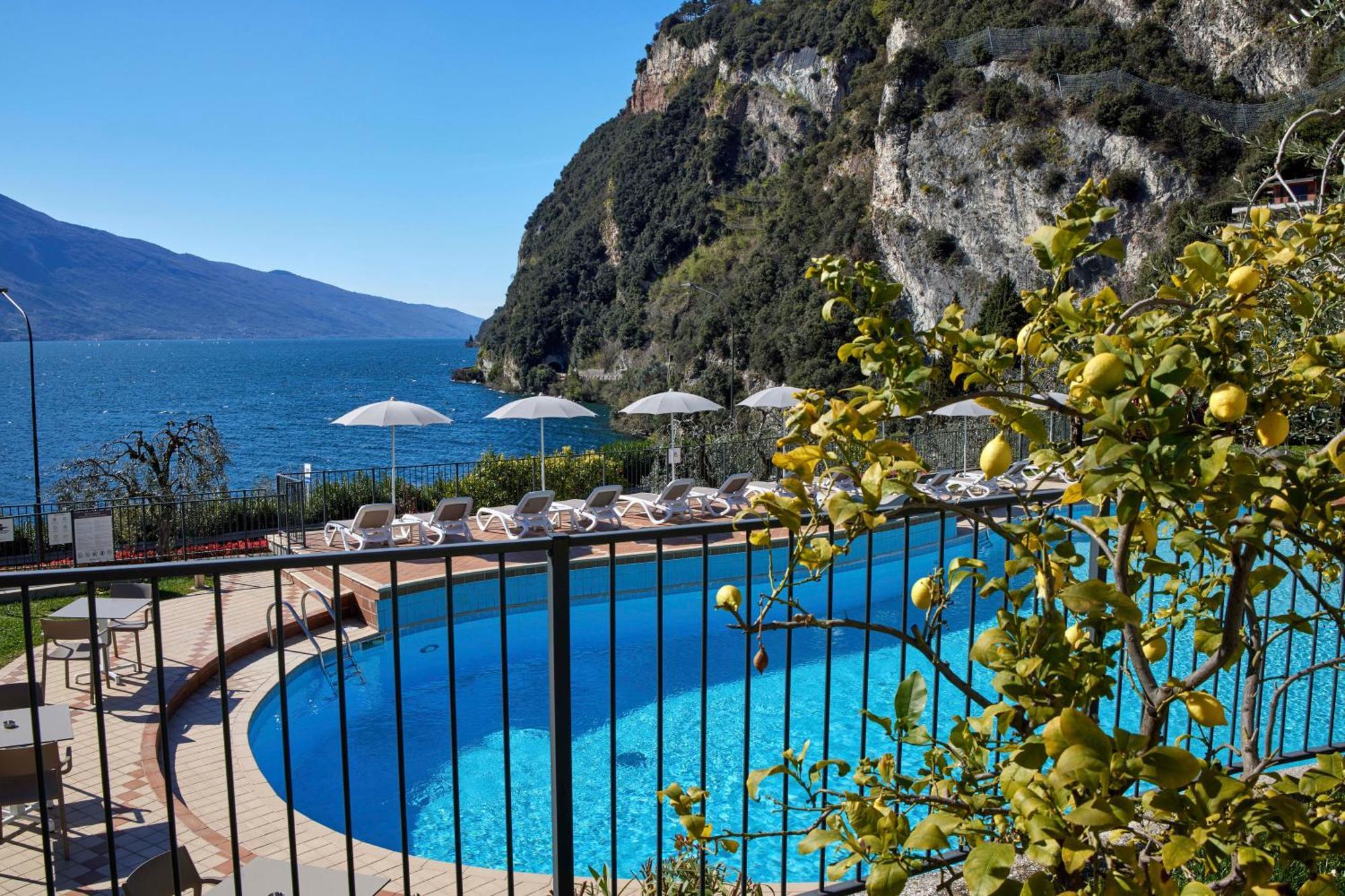 Hotel Atilius - Adults Only Limone sul Garda Eksteriør billede