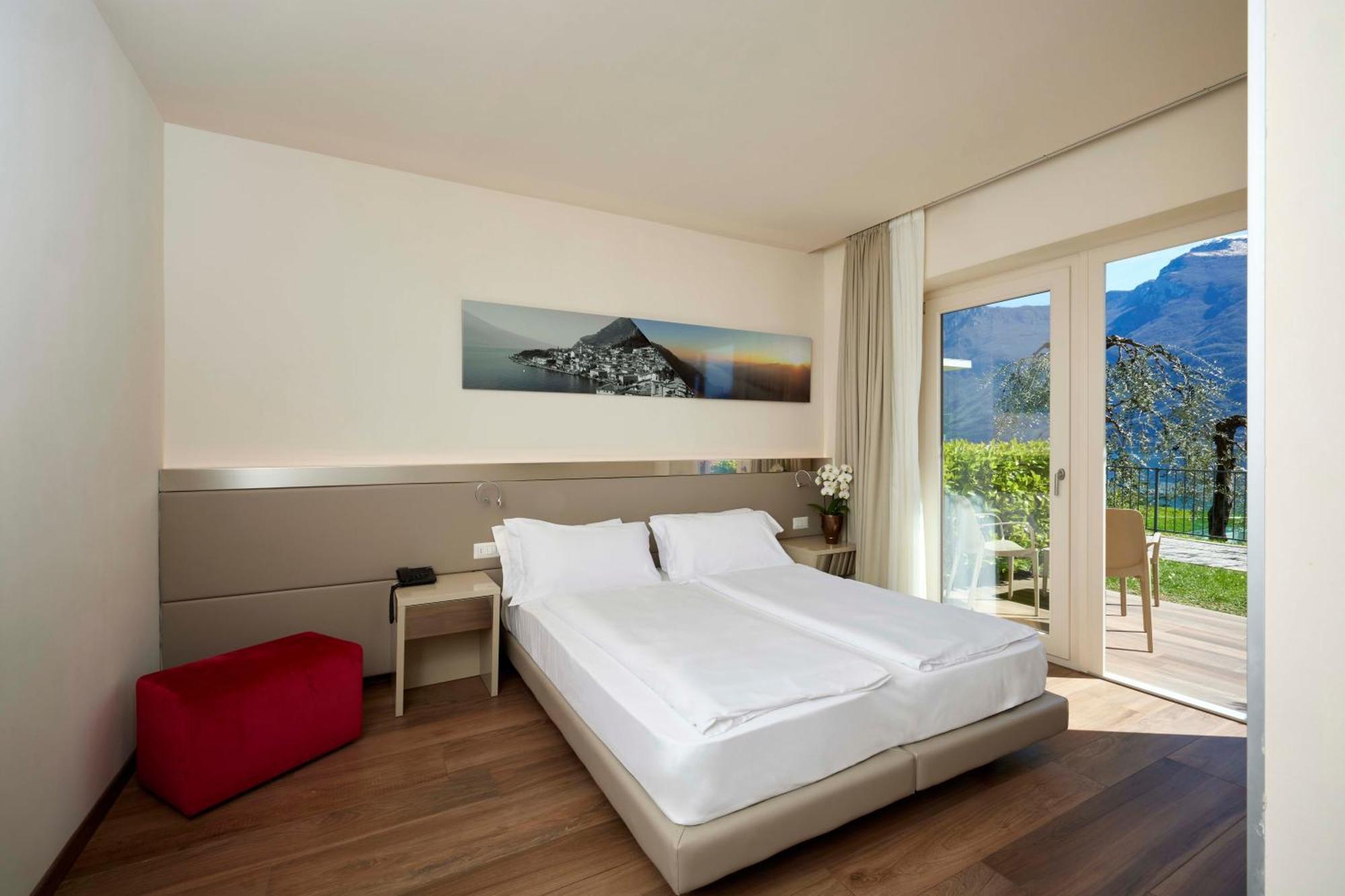 Hotel Atilius - Adults Only Limone sul Garda Værelse billede