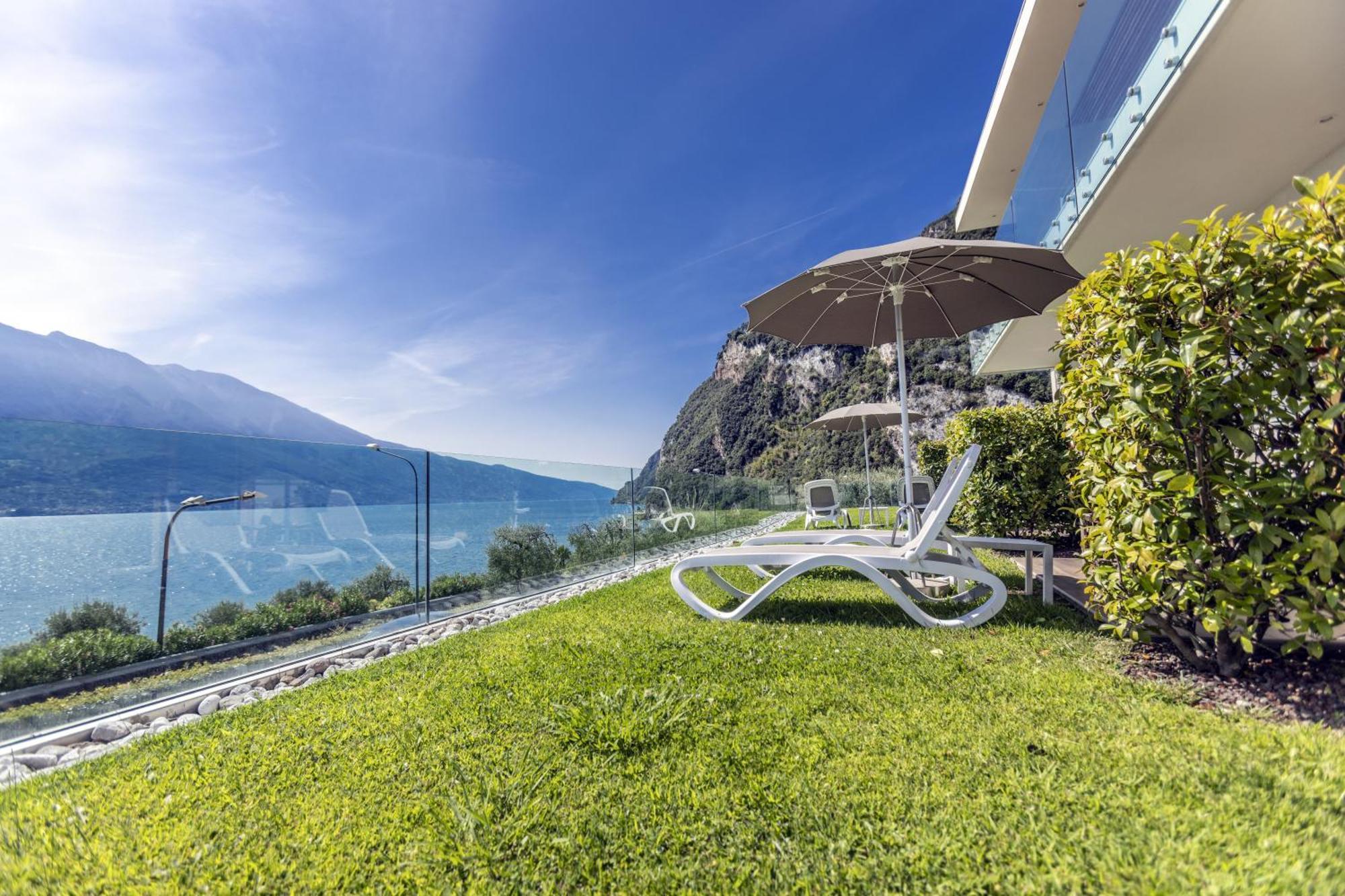 Hotel Atilius - Adults Only Limone sul Garda Værelse billede