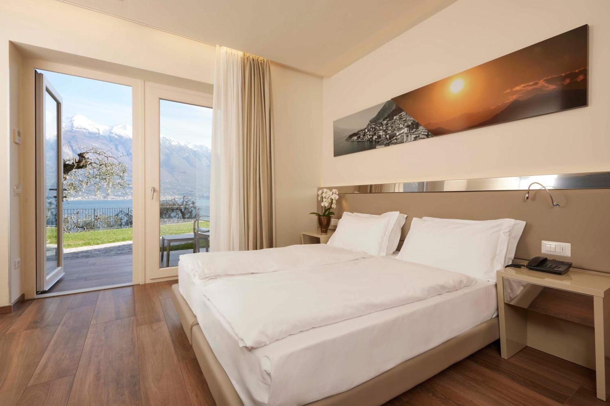 Hotel Atilius - Adults Only Limone sul Garda Værelse billede